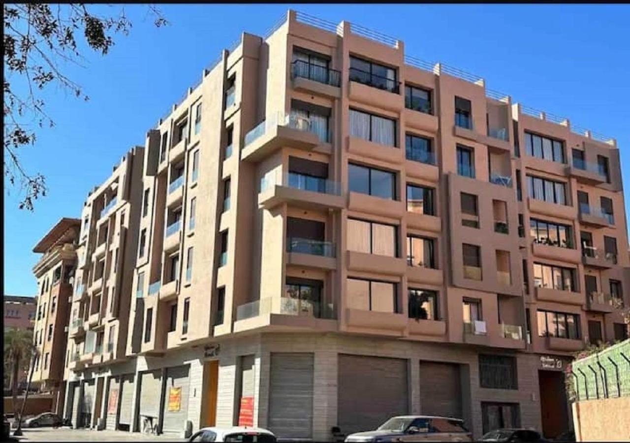 Modern Luxury Retreat: 2-Bedroom Apartment In The Heart Of Marrakech มาร์ราเกช ภายนอก รูปภาพ